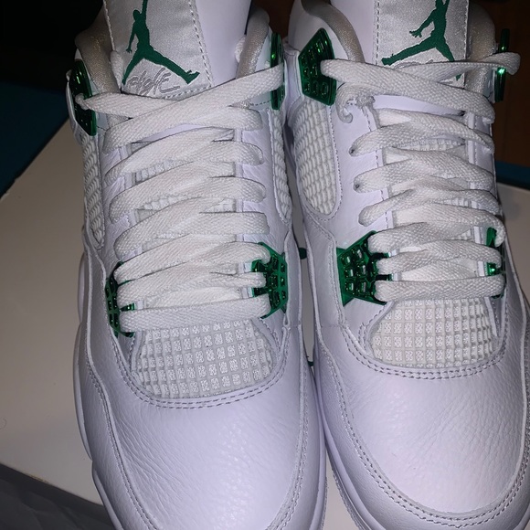 Jordan 4 metallic green - Picture 6 of 7